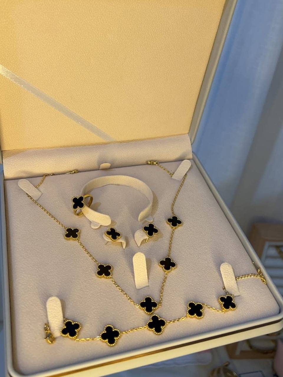Jewellery set