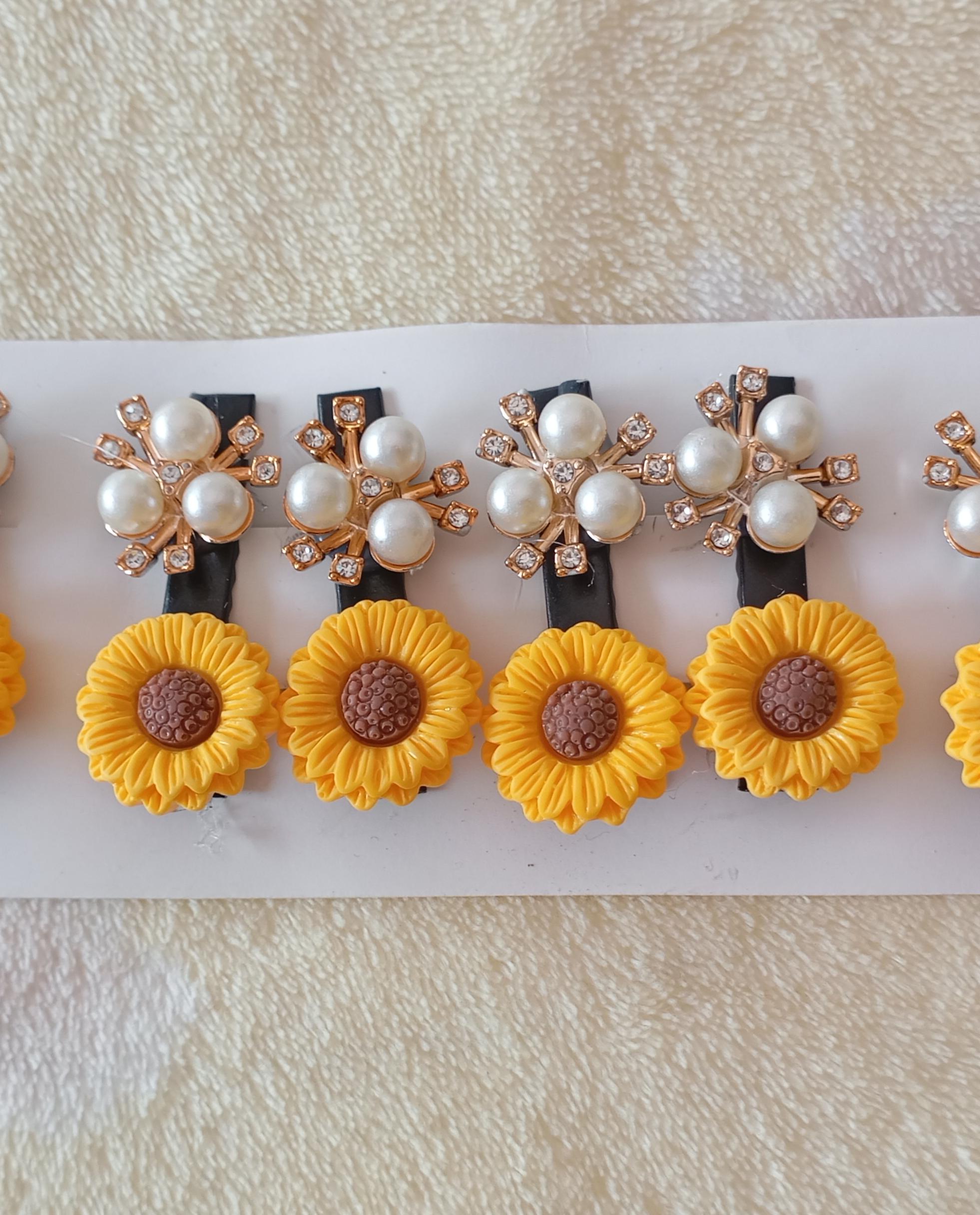 Sunflower clips